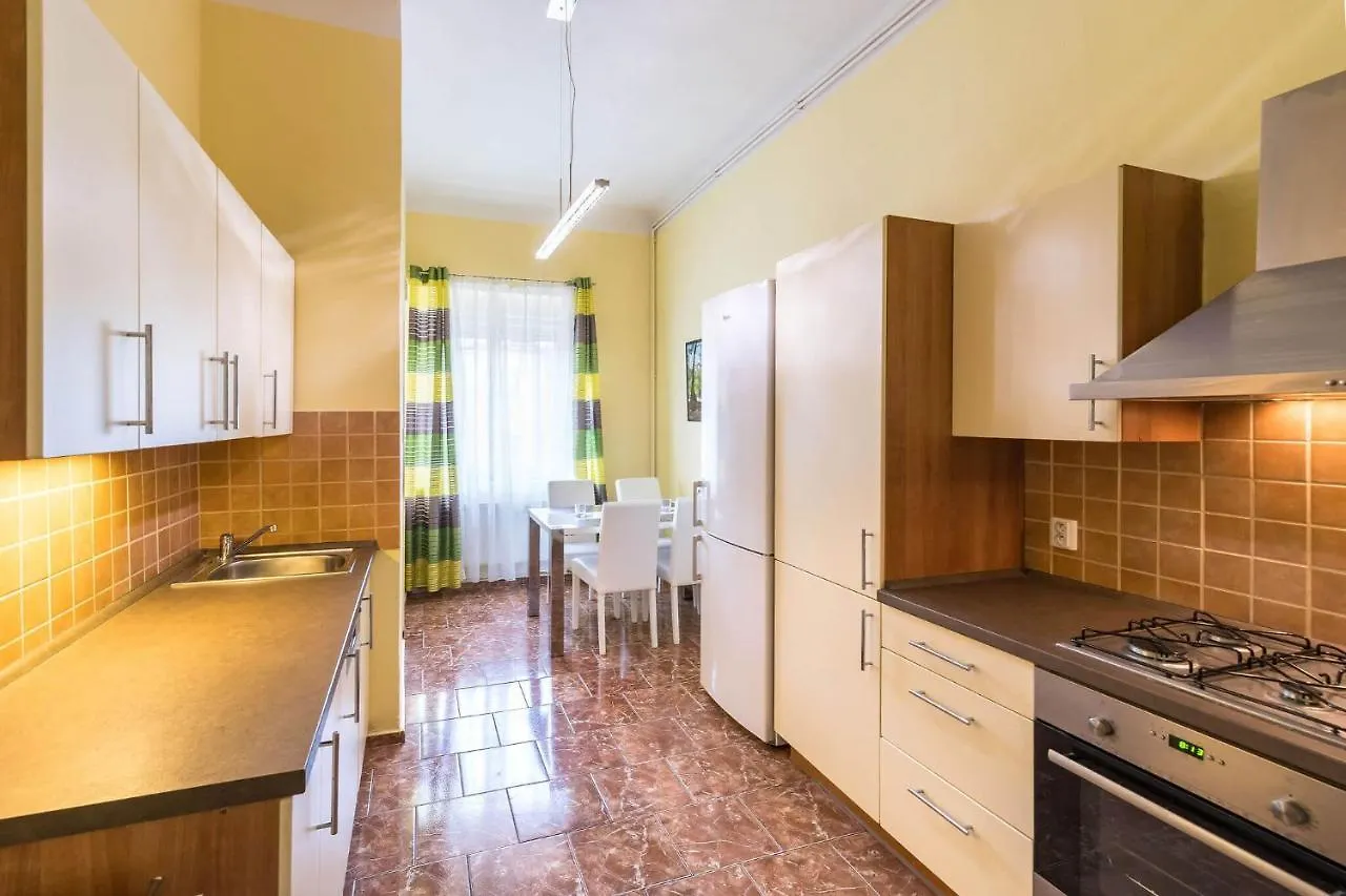 Apartman Exclusive Prague Whirlpool Апартаменты